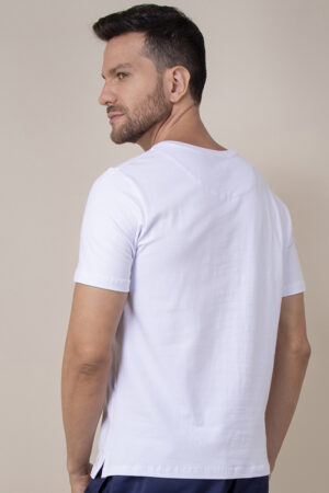 Camiseta Adulto Careca Regular Fit Branca com Bordado no Peito